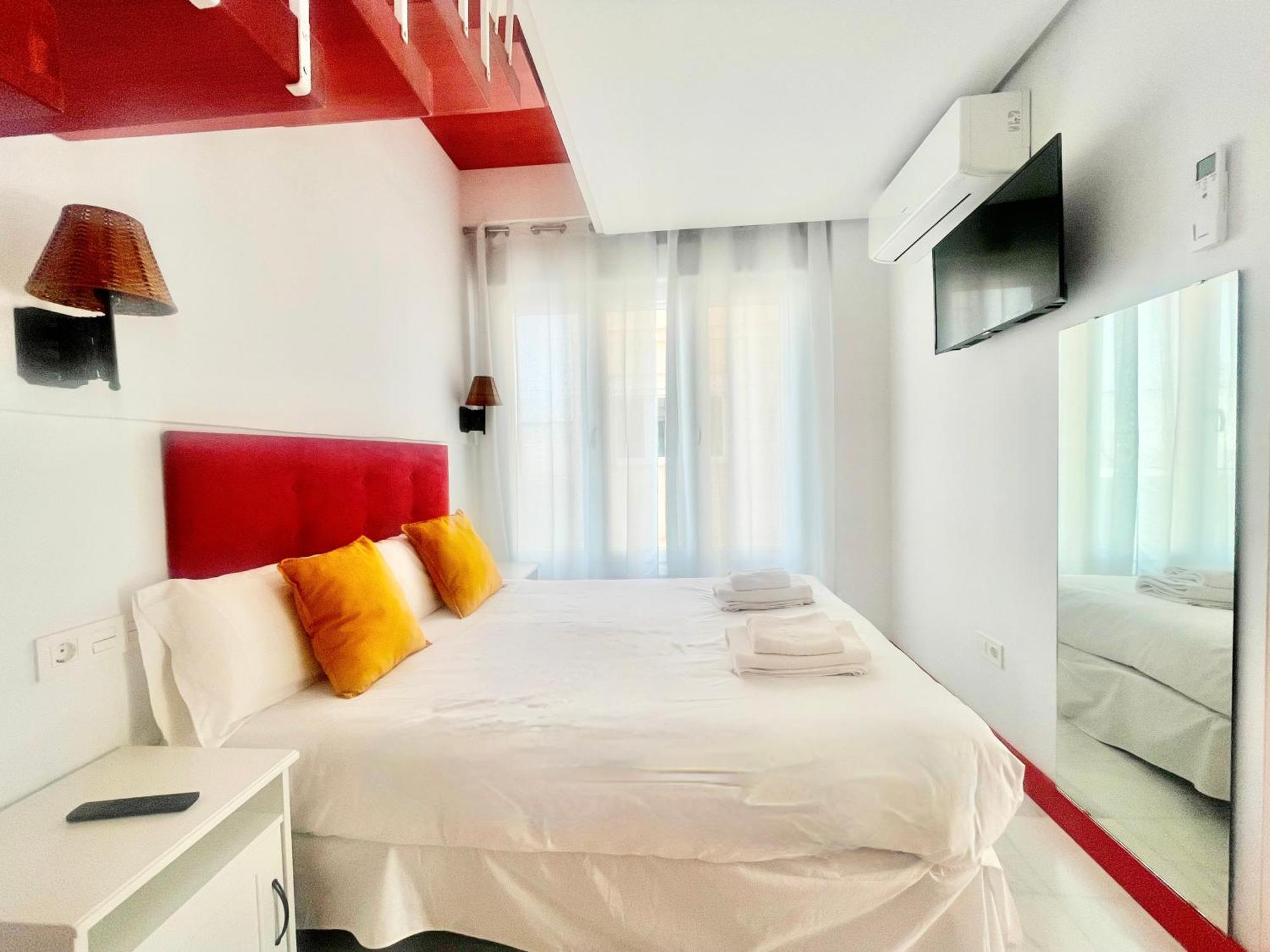 Philippe'S Home Triana Con Terraza Sevilla Dış mekan fotoğraf