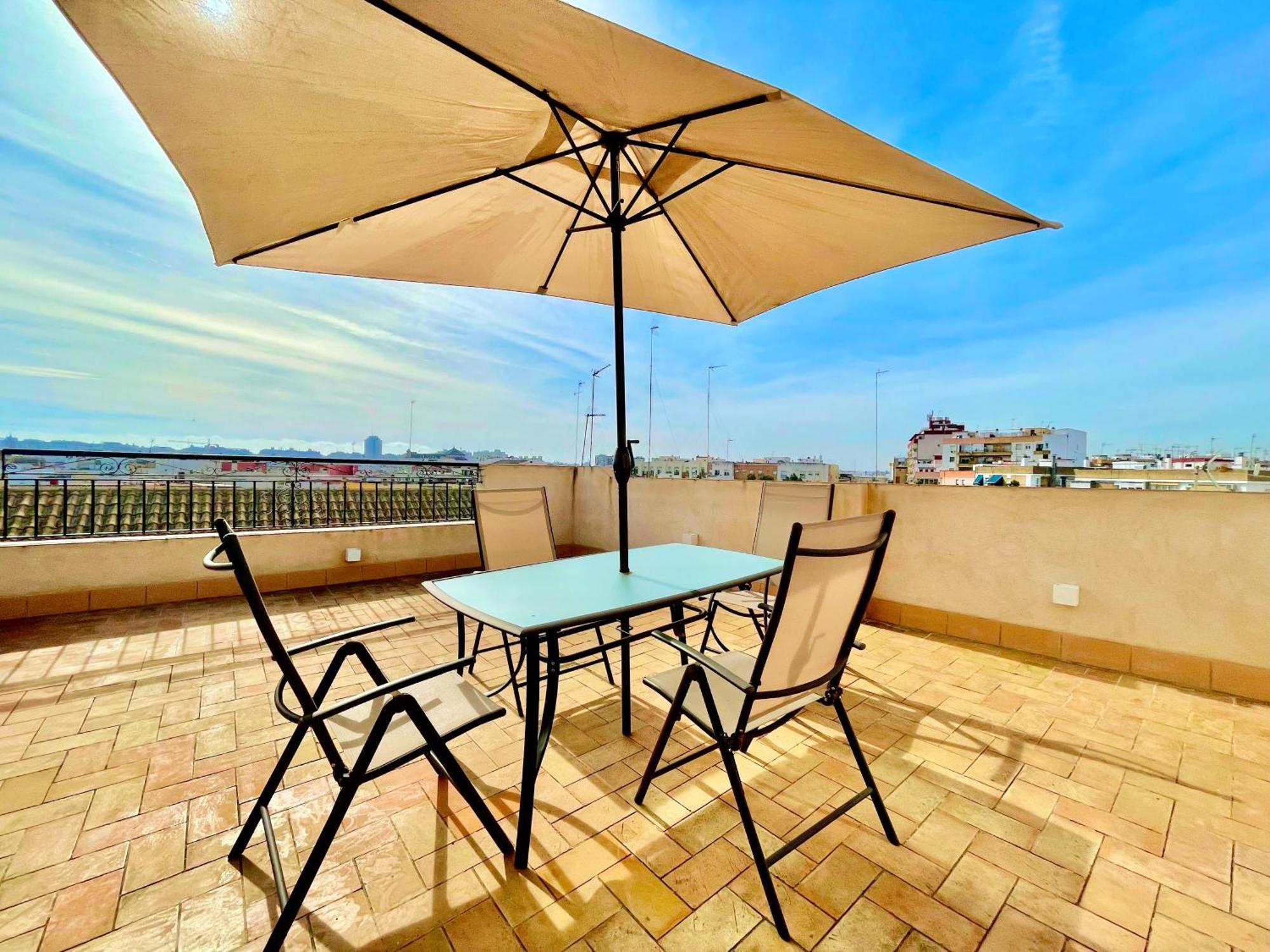 Philippe'S Home Triana Con Terraza Sevilla Dış mekan fotoğraf