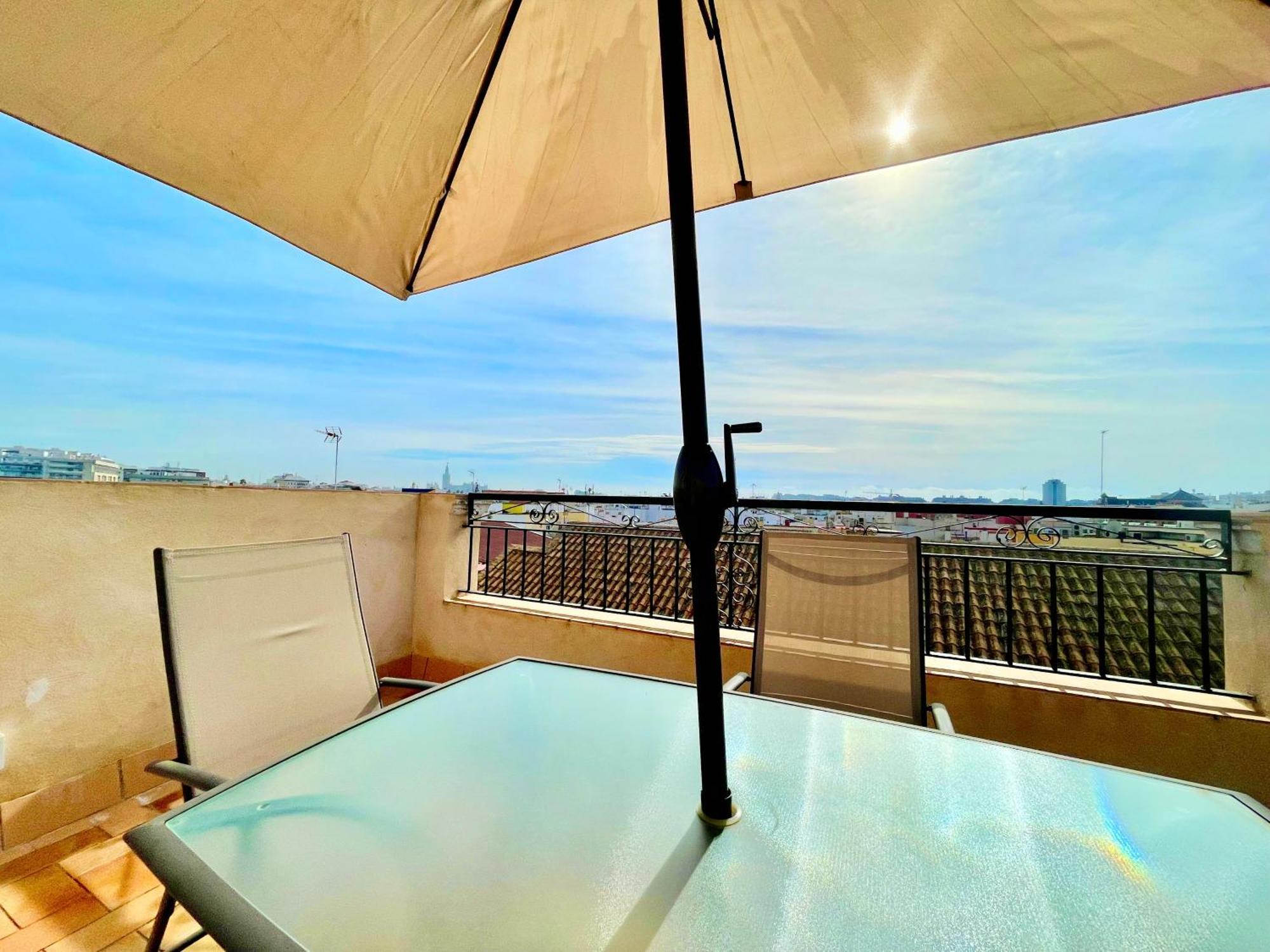 Philippe'S Home Triana Con Terraza Sevilla Dış mekan fotoğraf
